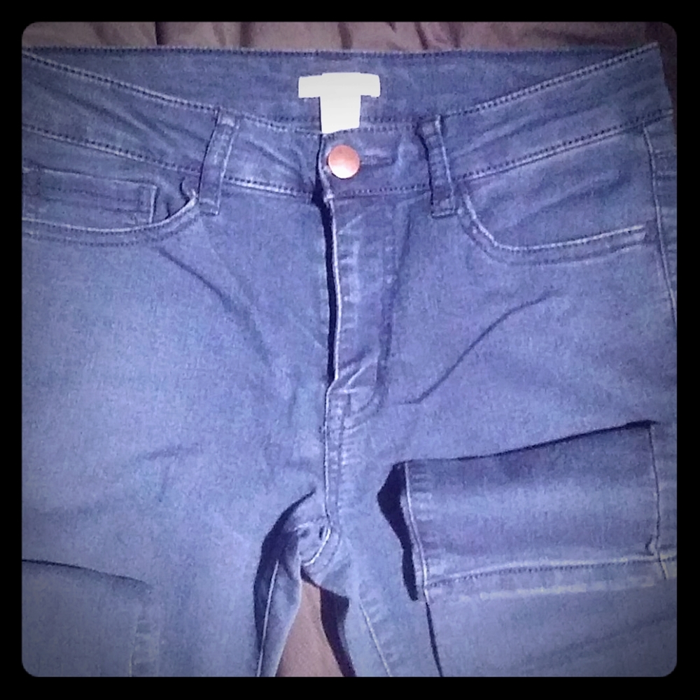 Forever 21 cropped jeans.